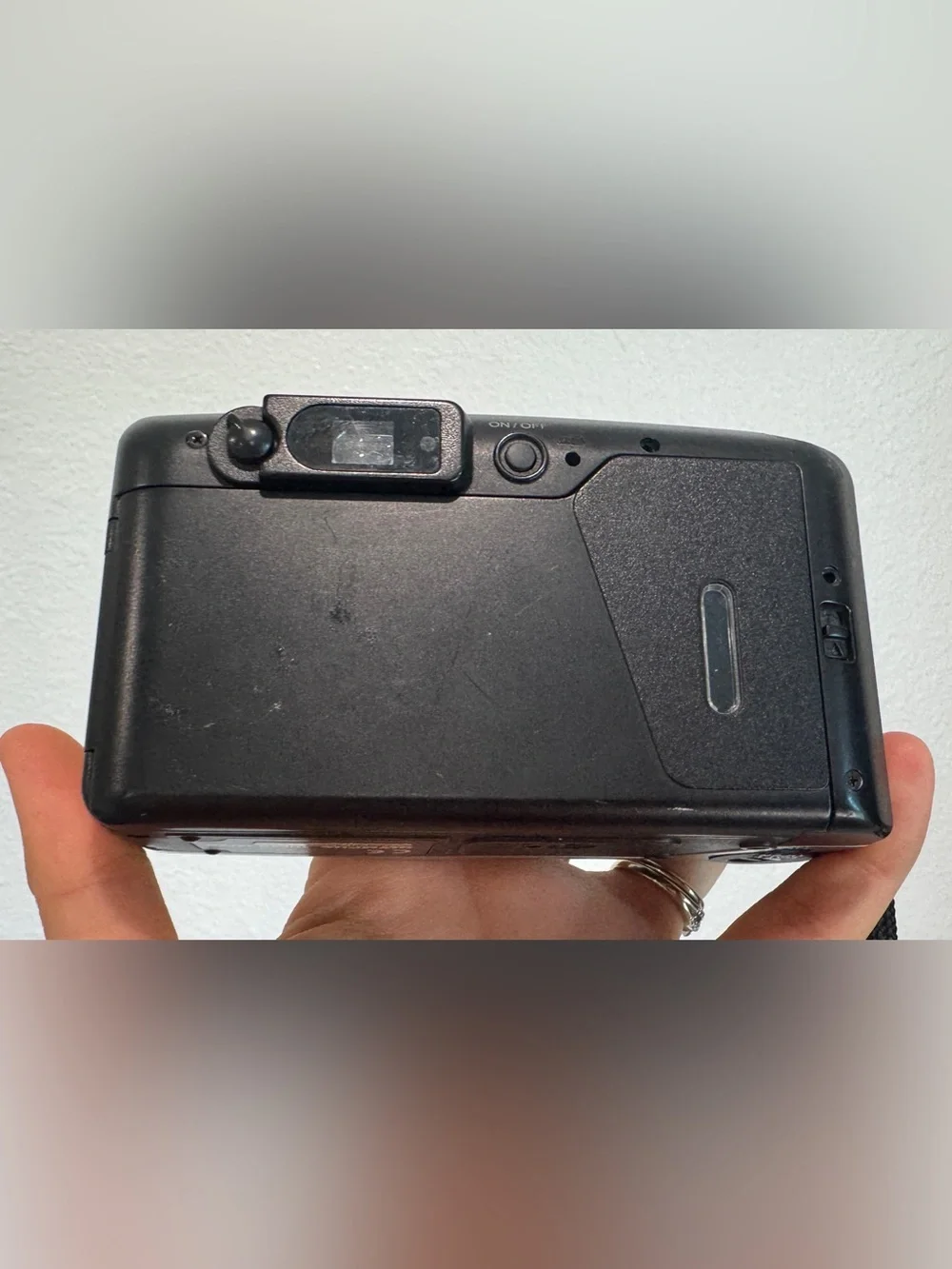 Olympus Superzoom 115 35mm Film Camera Point and Shoot AF Zoom 38-115mm Lens